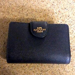 Coach (Outlet) Leather Wallet . Like New!